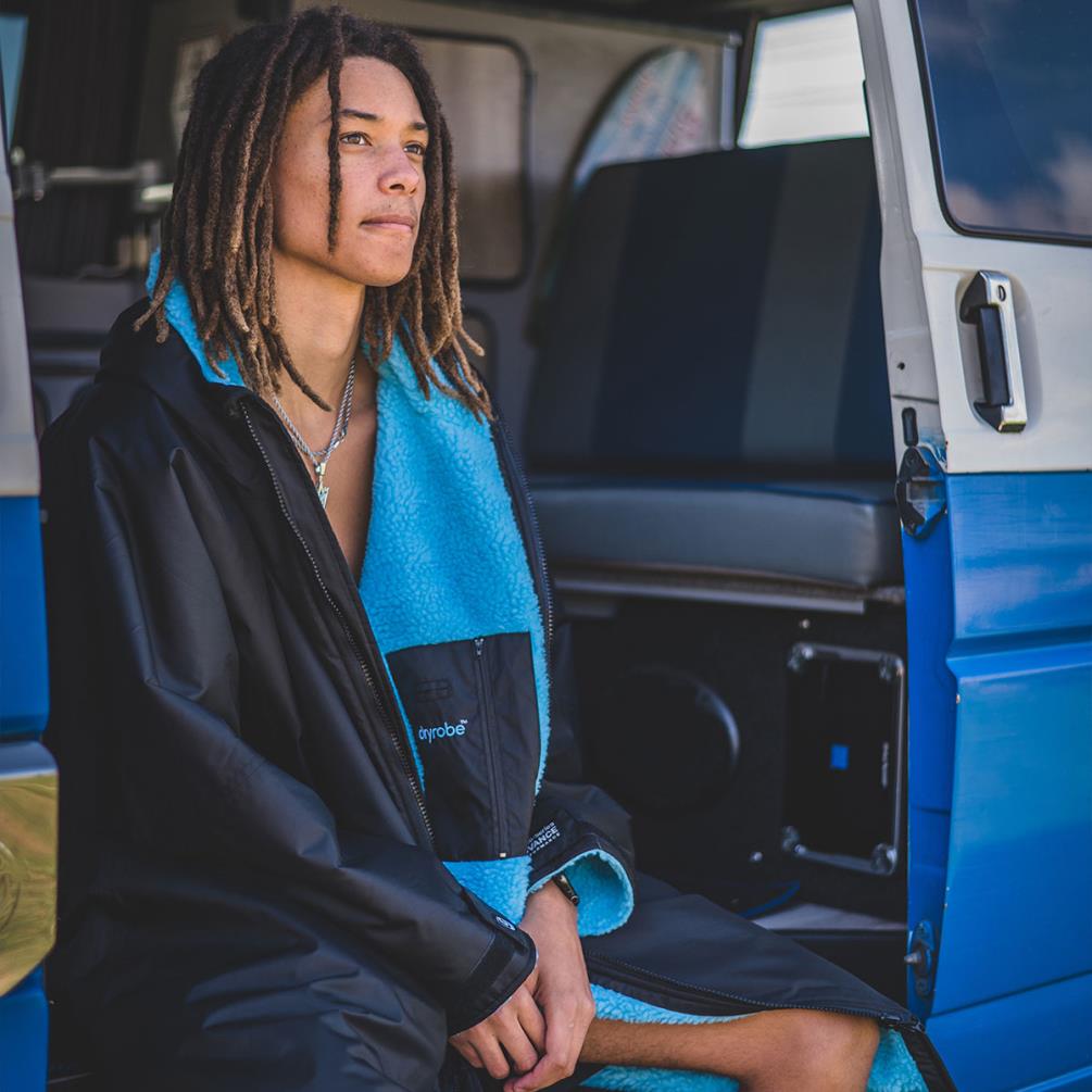 dryrobe Advance Long Sleeve Changing Robe - Black / Blue Extra Image 9